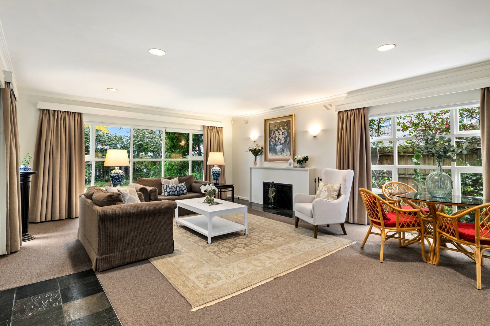 Gallery: 32 View Mount Road