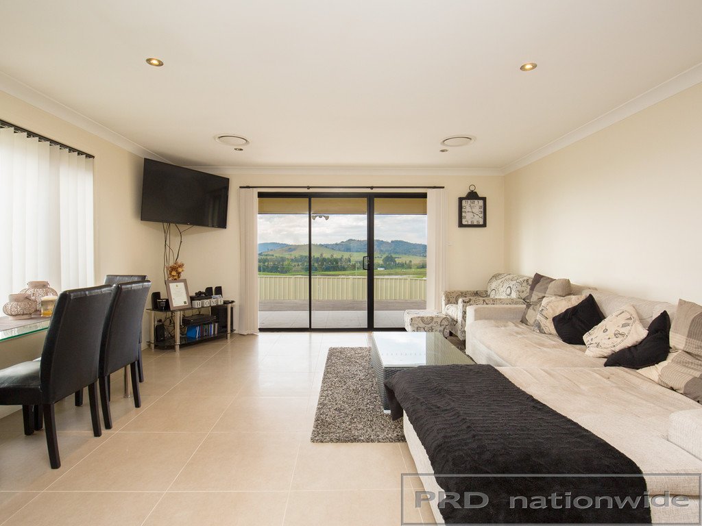 32 Vikki Avenue RUTHERFORD 4