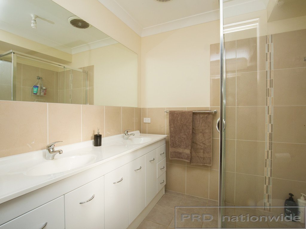 32 Vikki Avenue RUTHERFORD 5