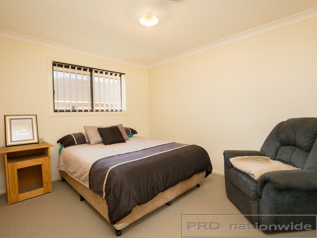 32 Vikki Avenue RUTHERFORD 6