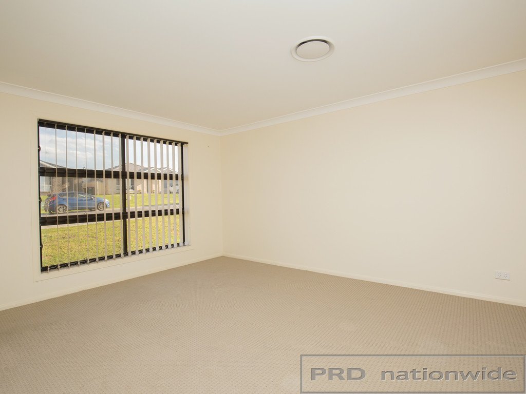 32 Vikki Avenue RUTHERFORD 7