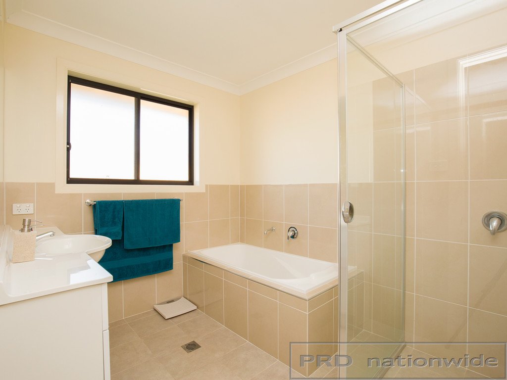 32 Vikki Avenue RUTHERFORD 9