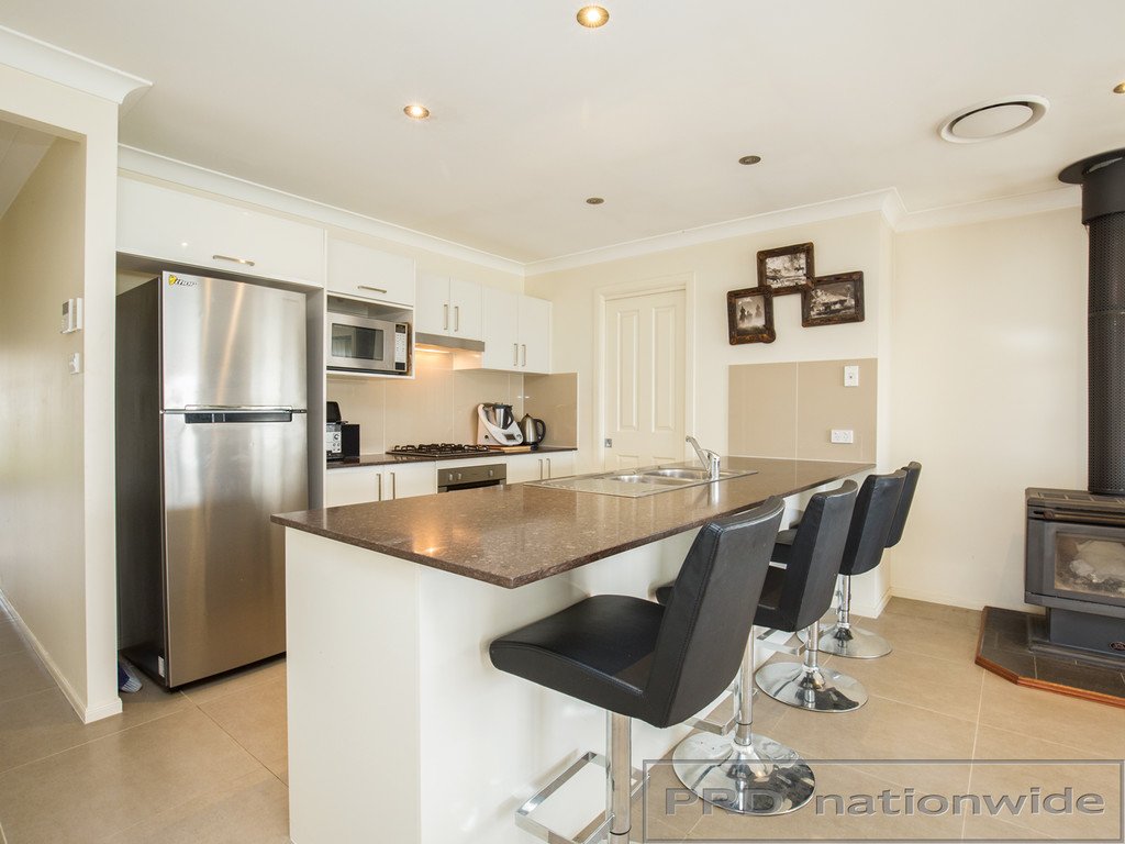 32 Vikki Avenue RUTHERFORD 11