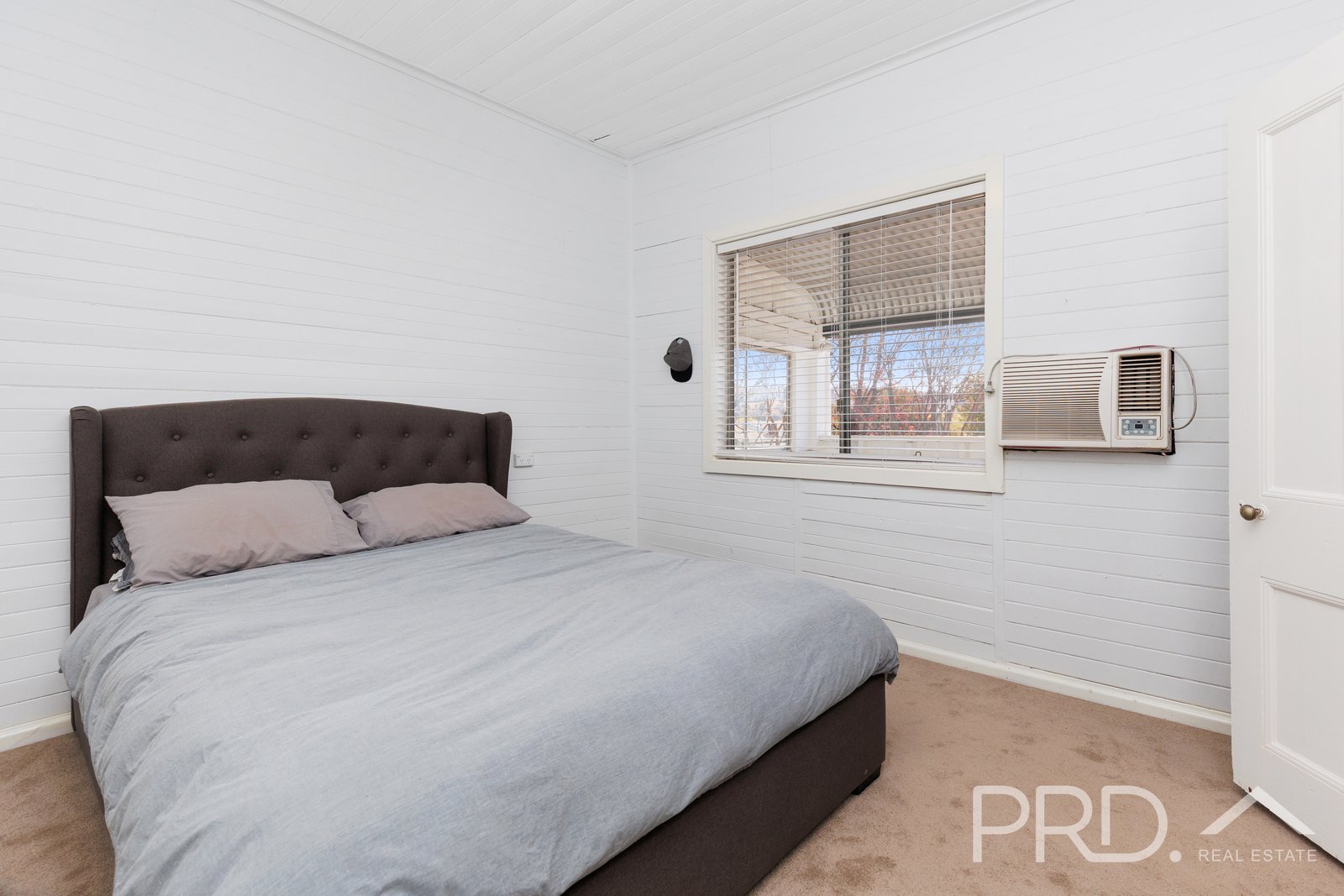 32 Vyner Street TUMUT 3