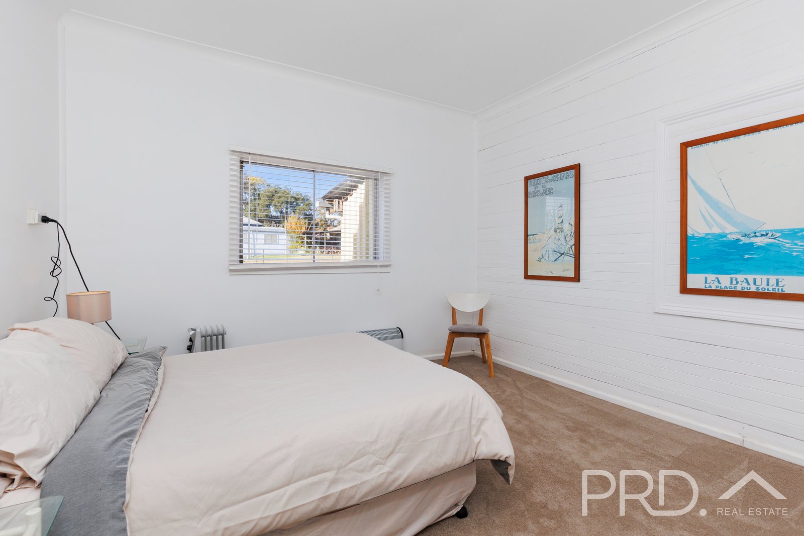 32 Vyner Street TUMUT 7