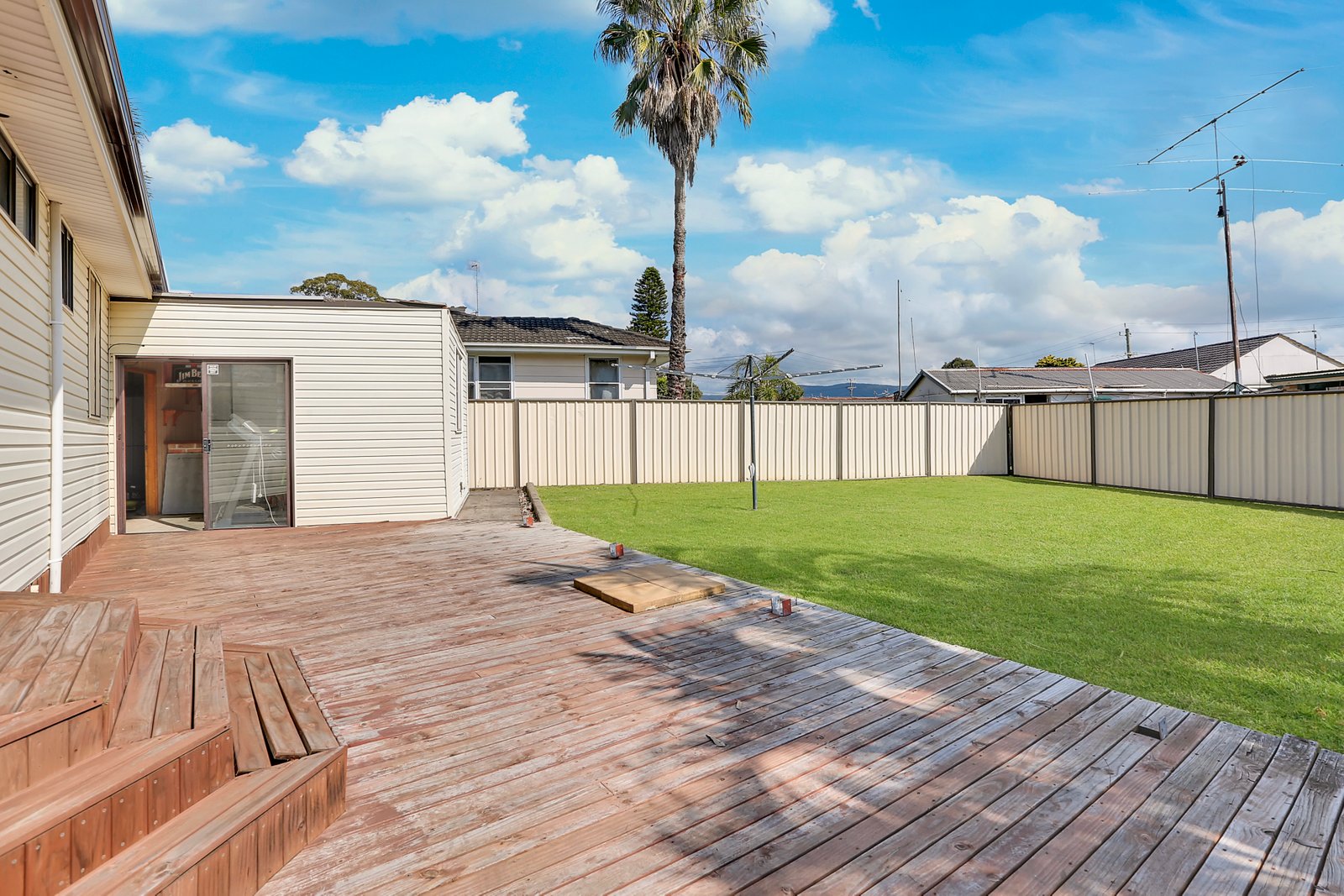 32 Wallabah Way KOONAWARRA 8