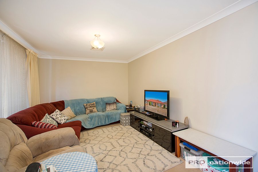 32 Wallamoul Street TAMWORTH 2