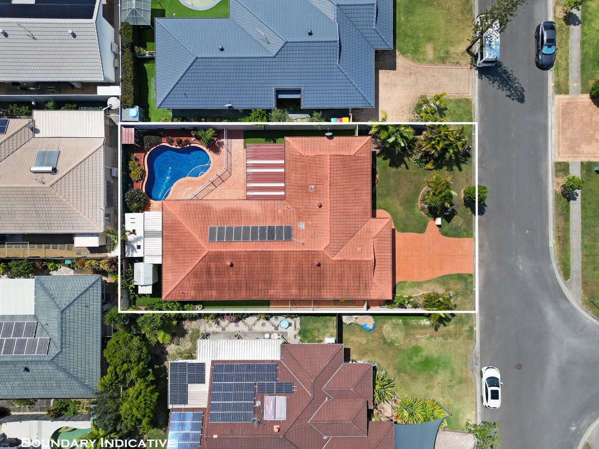 32 Warbler Parade Varsity Lakes 2