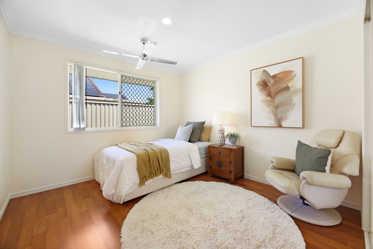 32 Warbler Parade Varsity Lakes 20