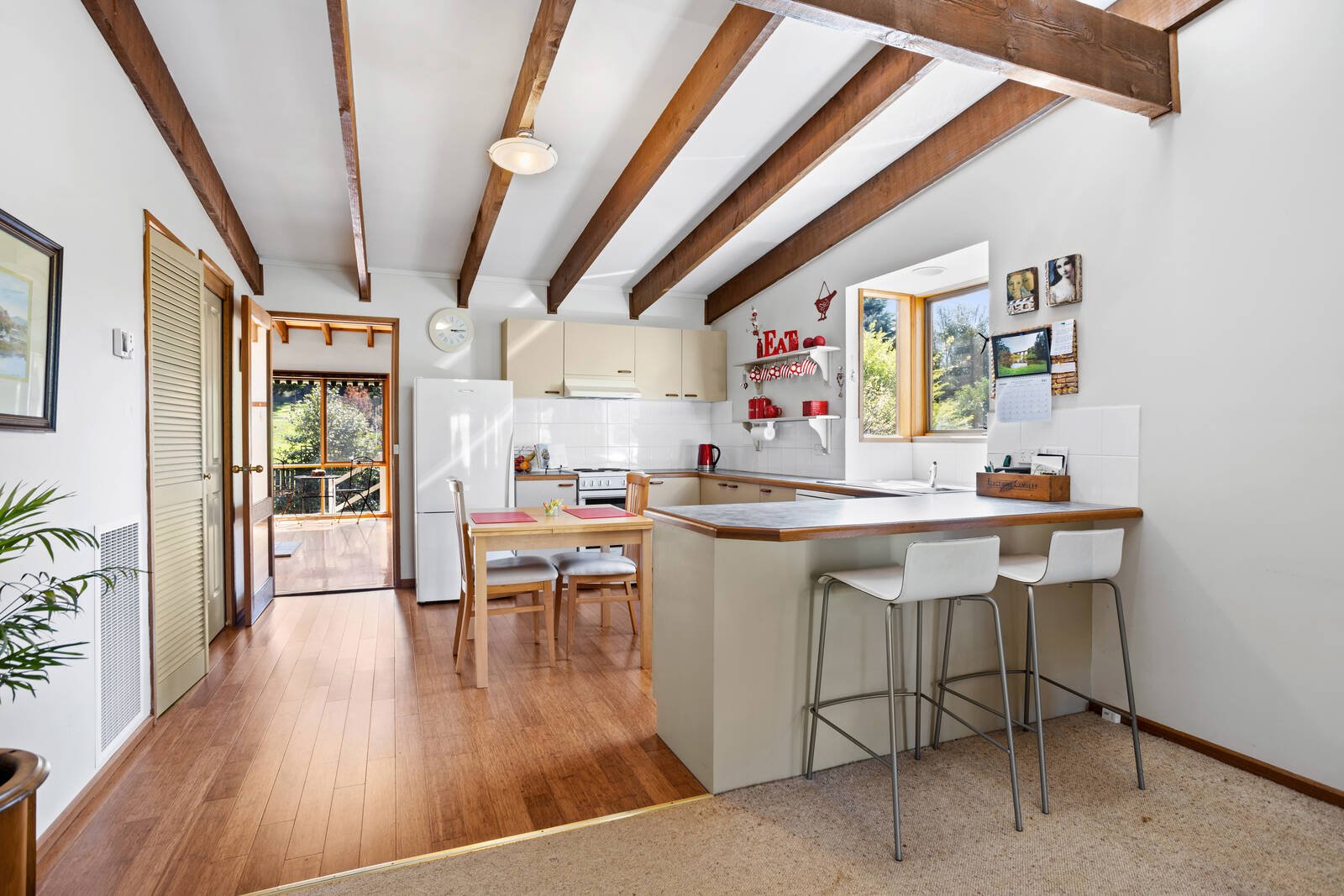 Real Estate and Property in 32 Washington Lane, Woodend, VIC