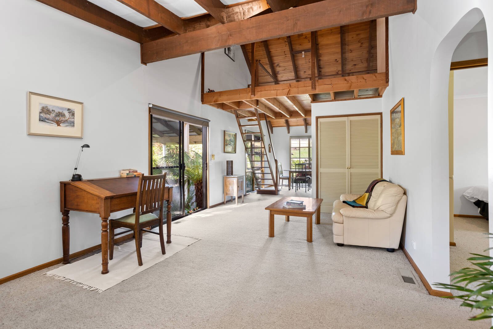 Real Estate and Property in 32 Washington Lane, Woodend, VIC