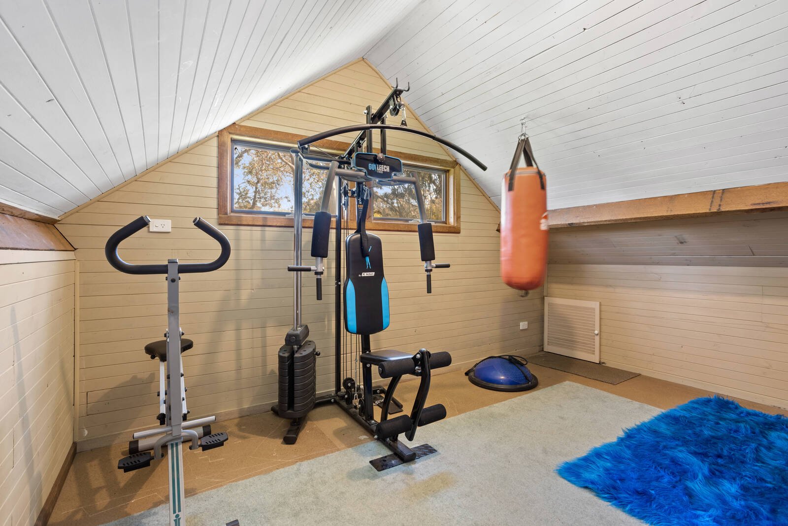 Real Estate and Property in 32 Washington Lane, Woodend, VIC