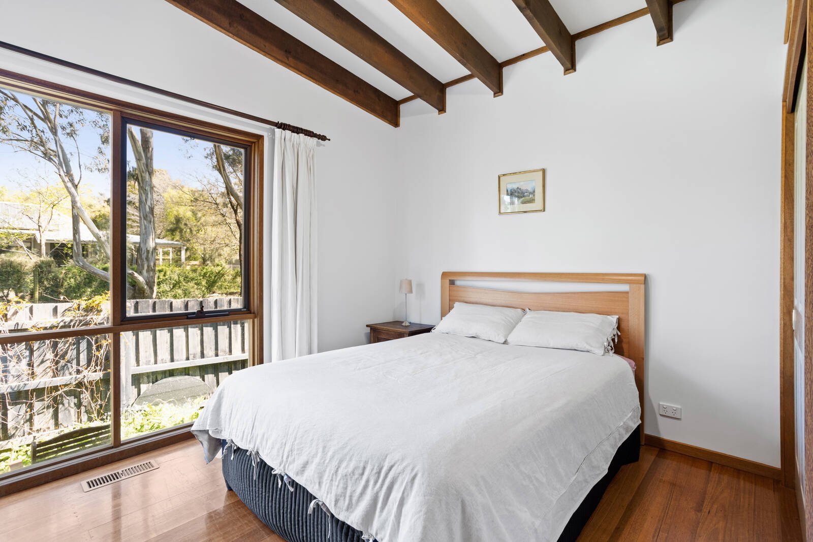 Real Estate and Property in 32 Washington Lane, Woodend, VIC