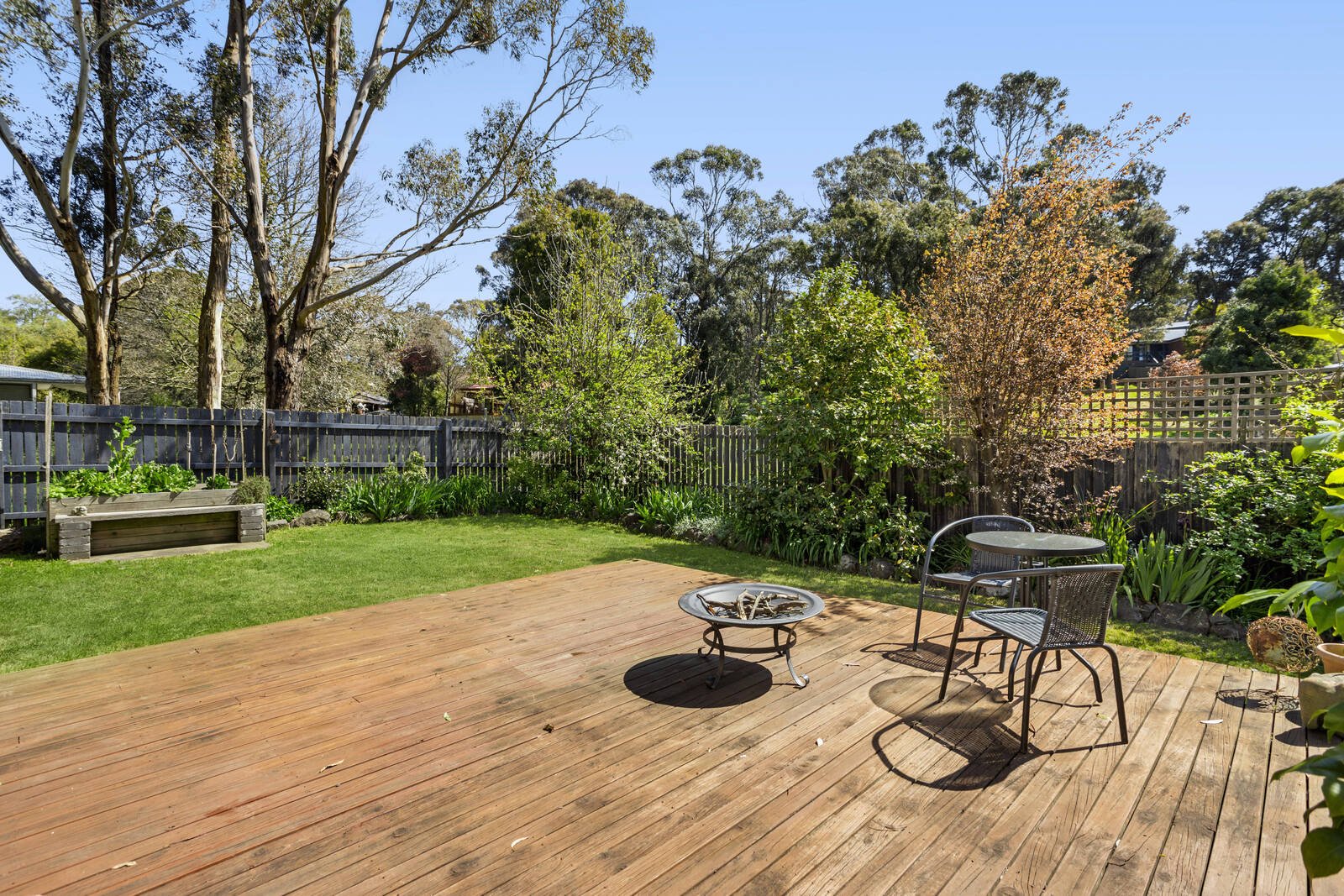Real Estate and Property in 32 Washington Lane, Woodend, VIC
