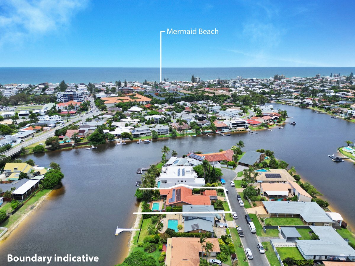 32 Weatherly Avenue MERMAID WATERS 32