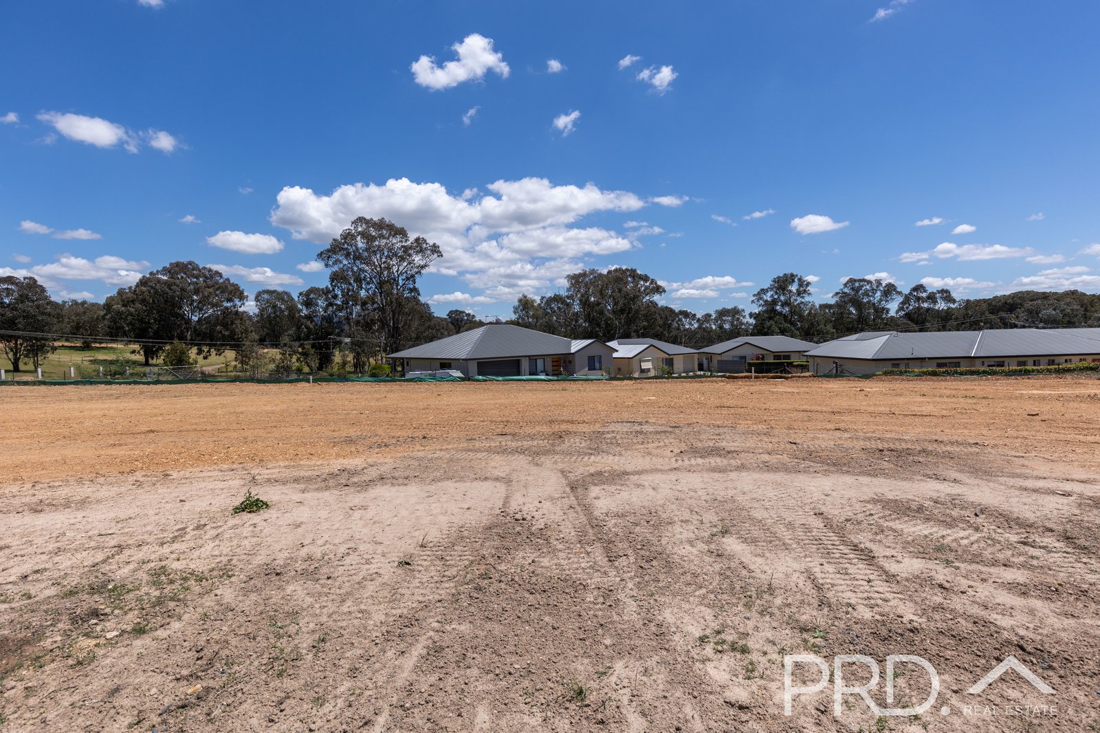 32 Weeden Place TUMUT 1