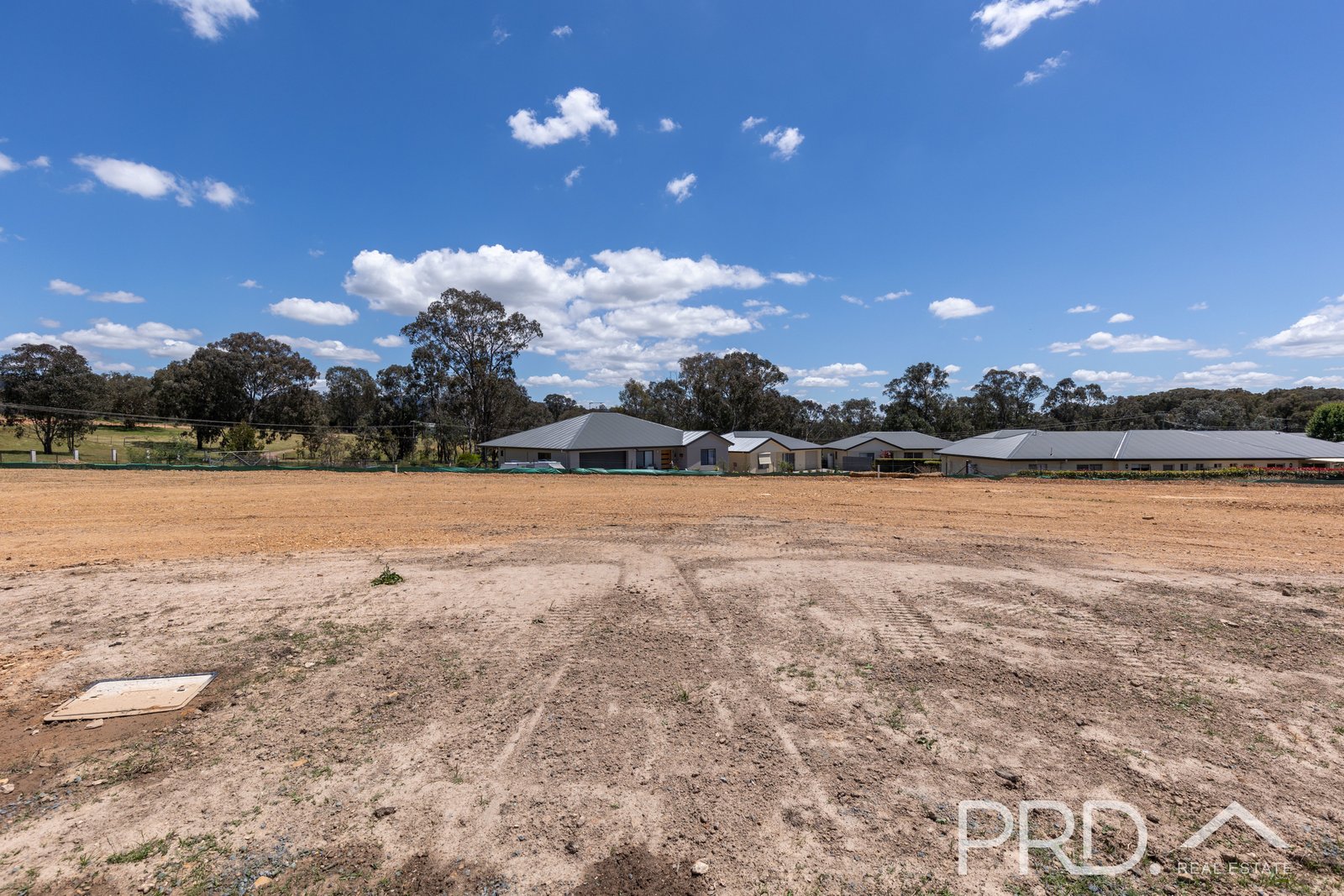 32 Weeden Place TUMUT 2