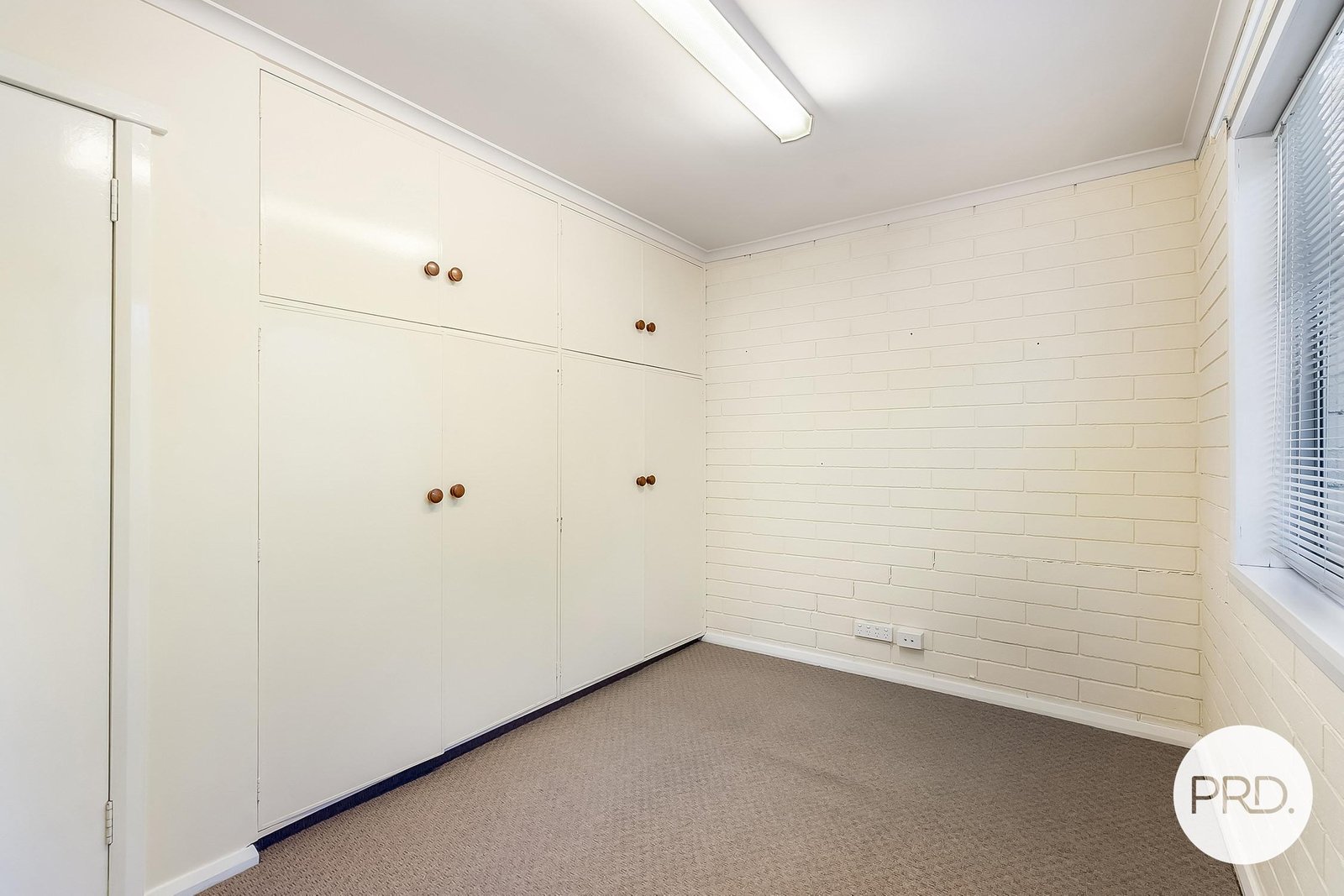 32 Wellington Road LINDISFARNE 6