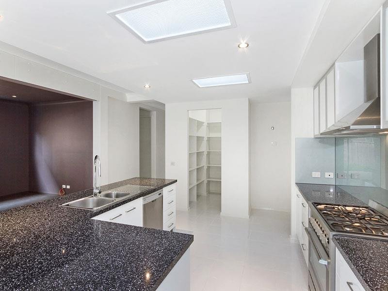 Gallery: 32 Weston Street