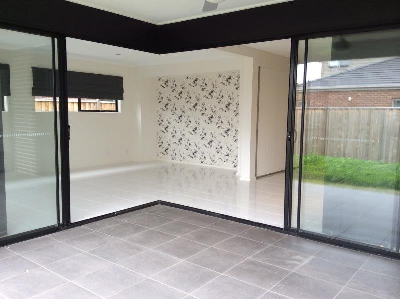 Gallery: 32 Weston Street