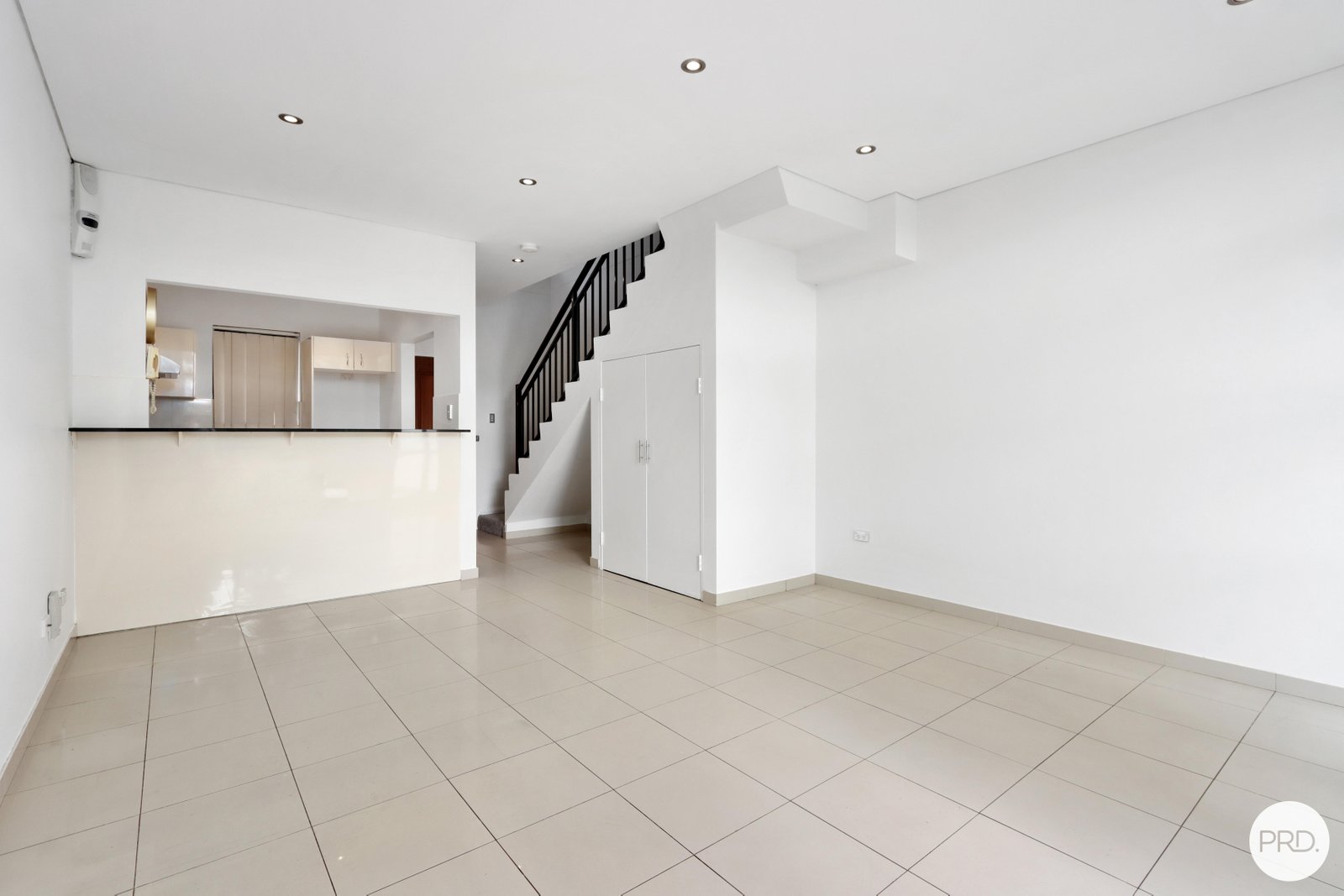 3/2 Willison Road CARLTON 2