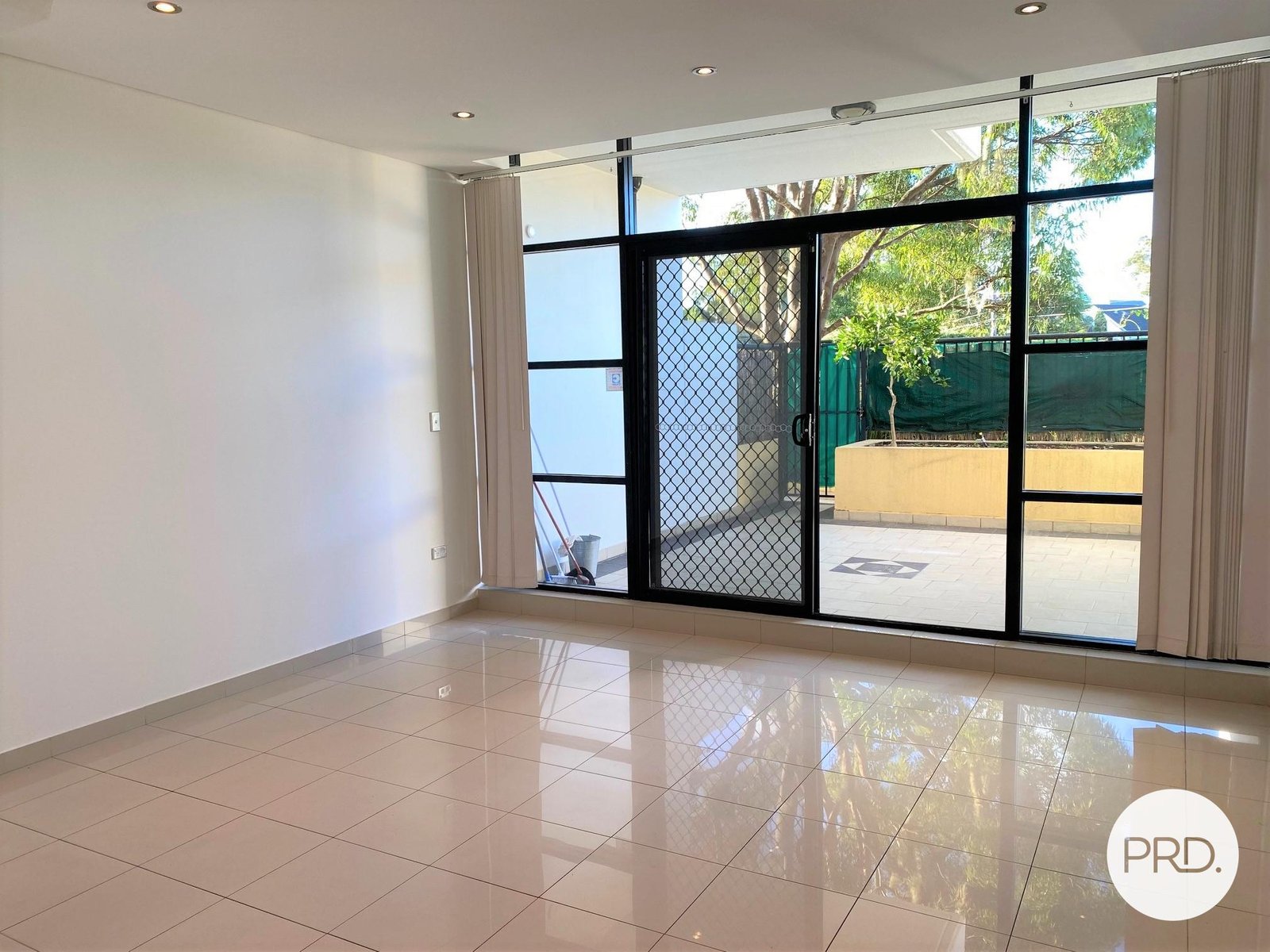 3/2 Willison Road CARLTON 3