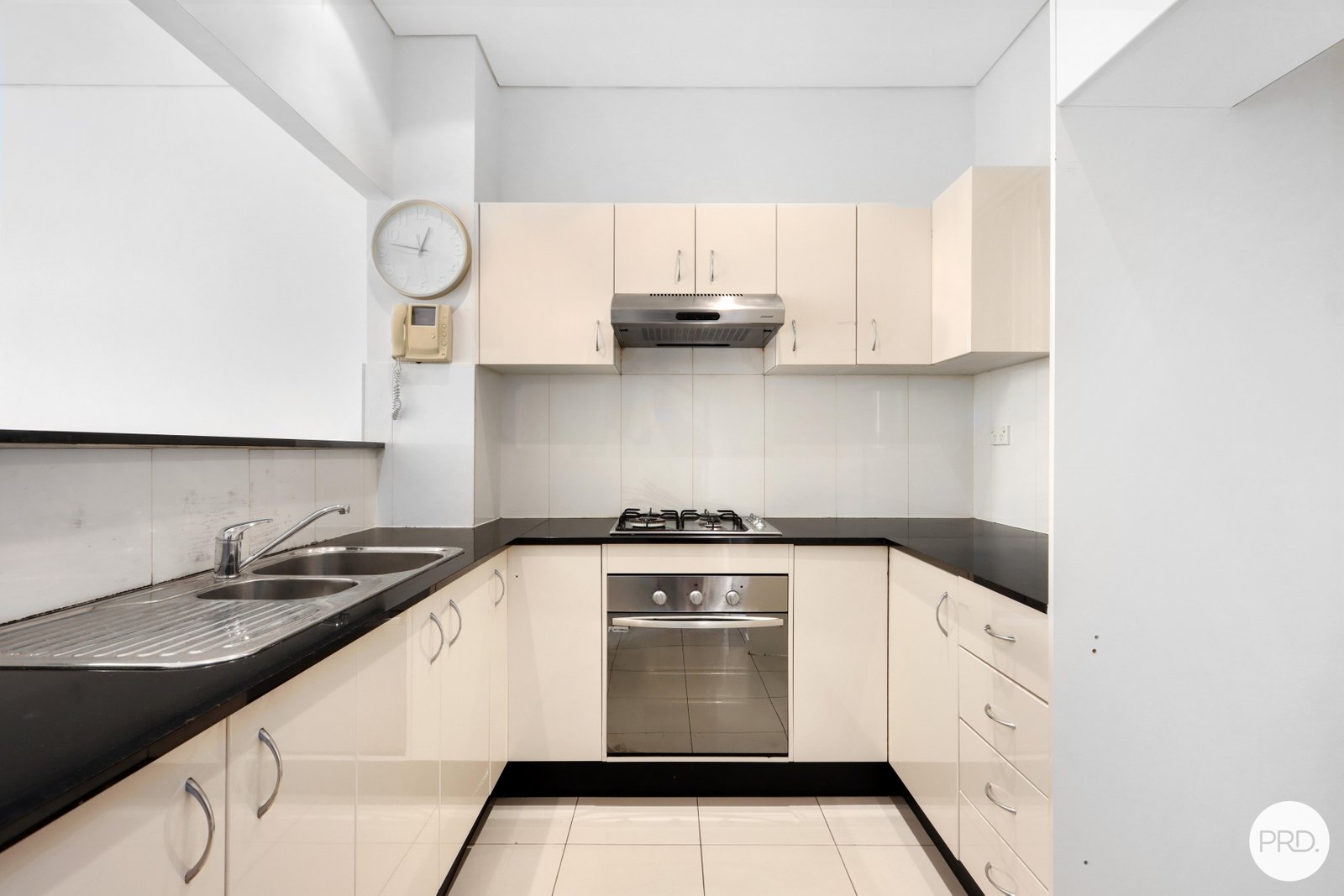 3/2 Willison Road CARLTON 4