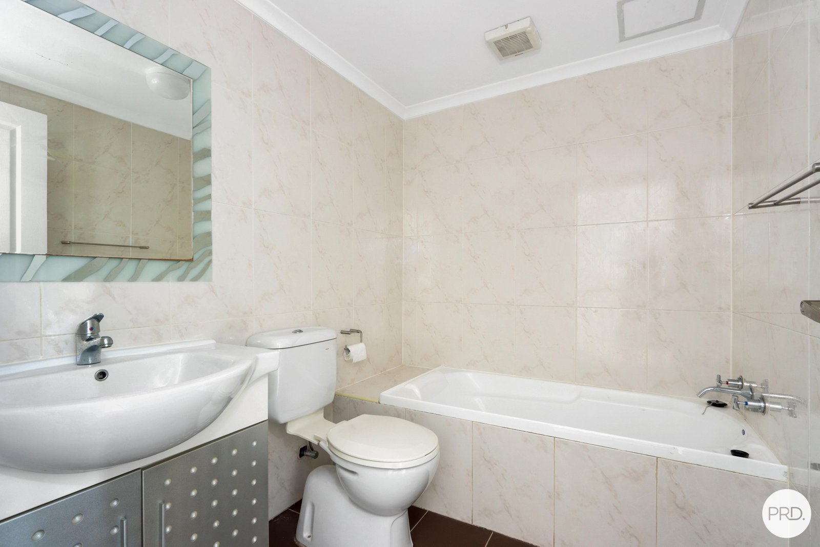 3/2 Willison Road CARLTON 6