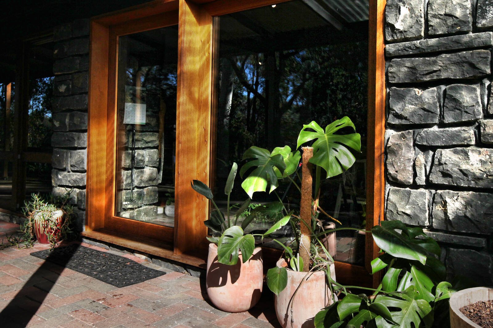 Real Estate and Property in 32 Woodlea Court, Woodend, VIC