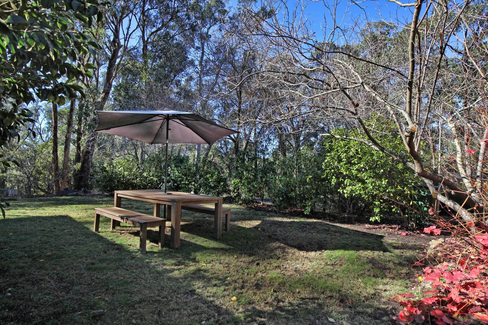 Real Estate and Property in 32 Woodlea Court, Woodend, VIC