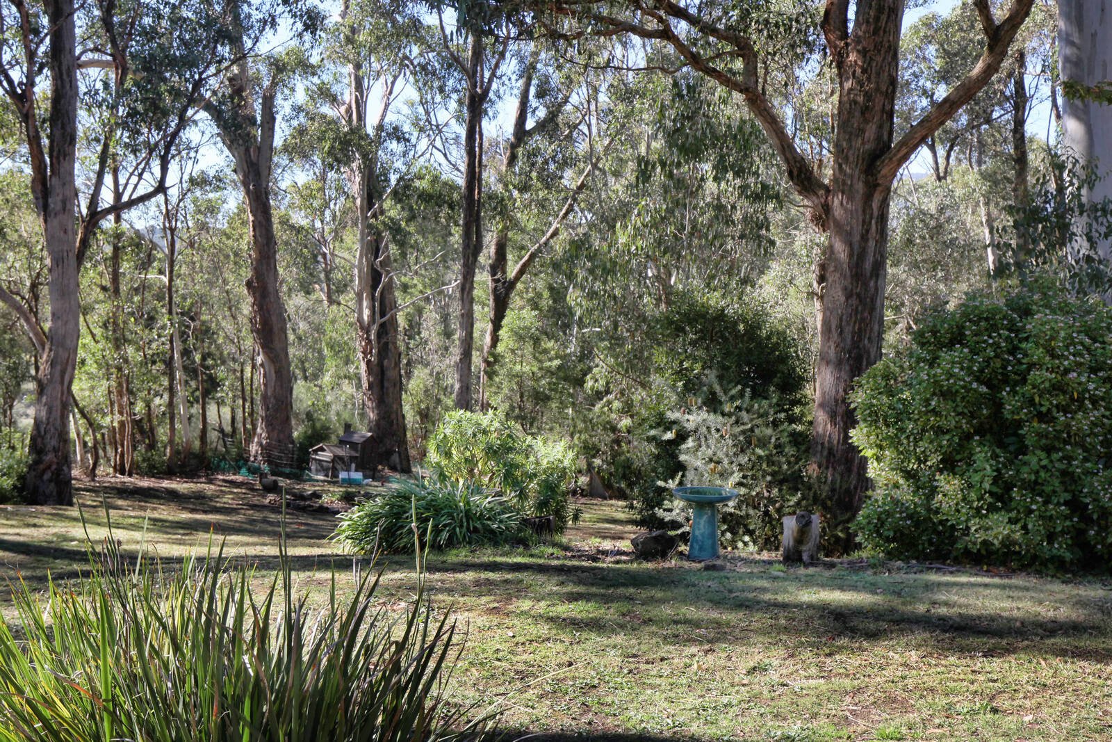 Real Estate and Property in 32 Woodlea Court, Woodend, VIC