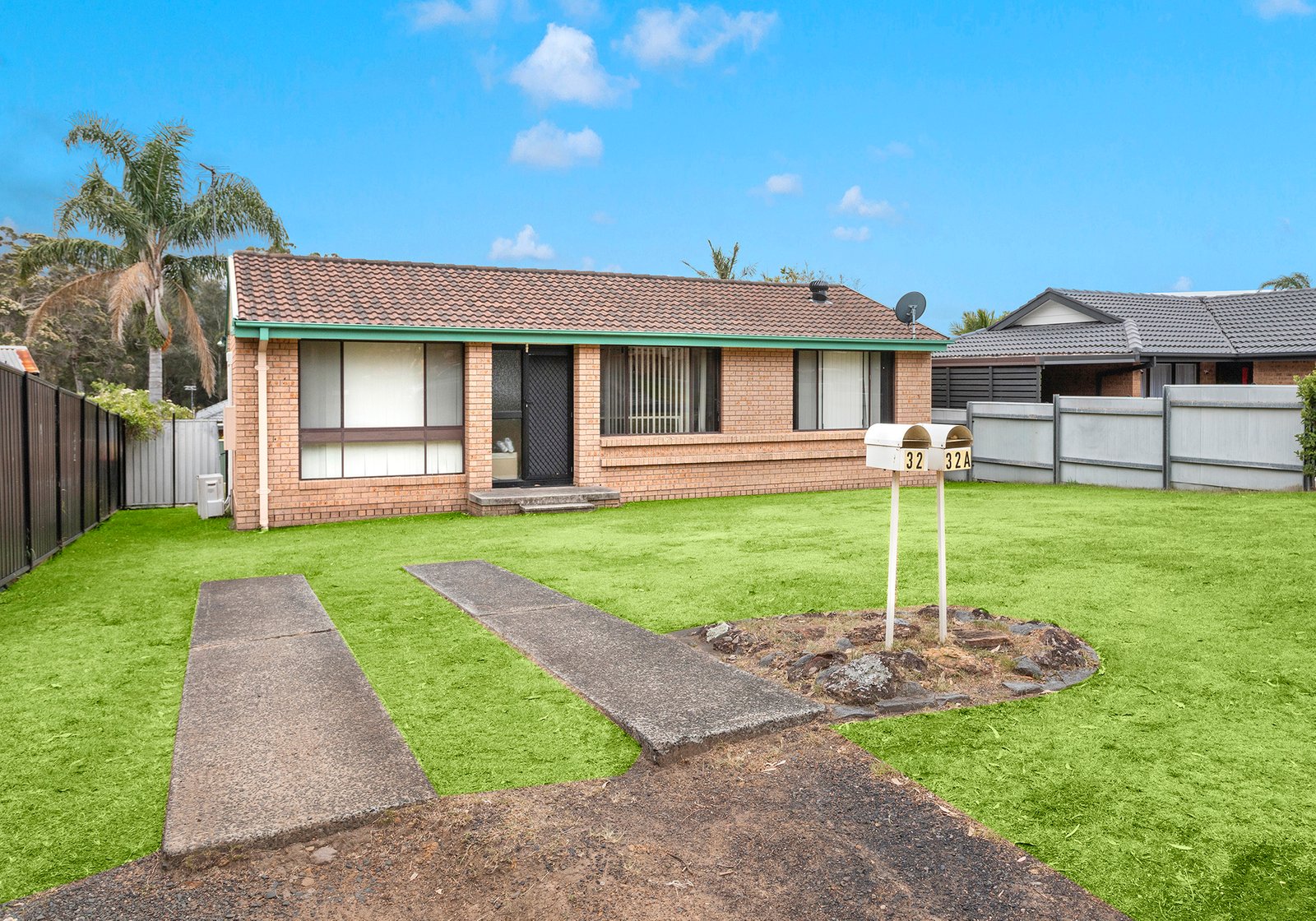 32 Woodridge Road HORSLEY 1