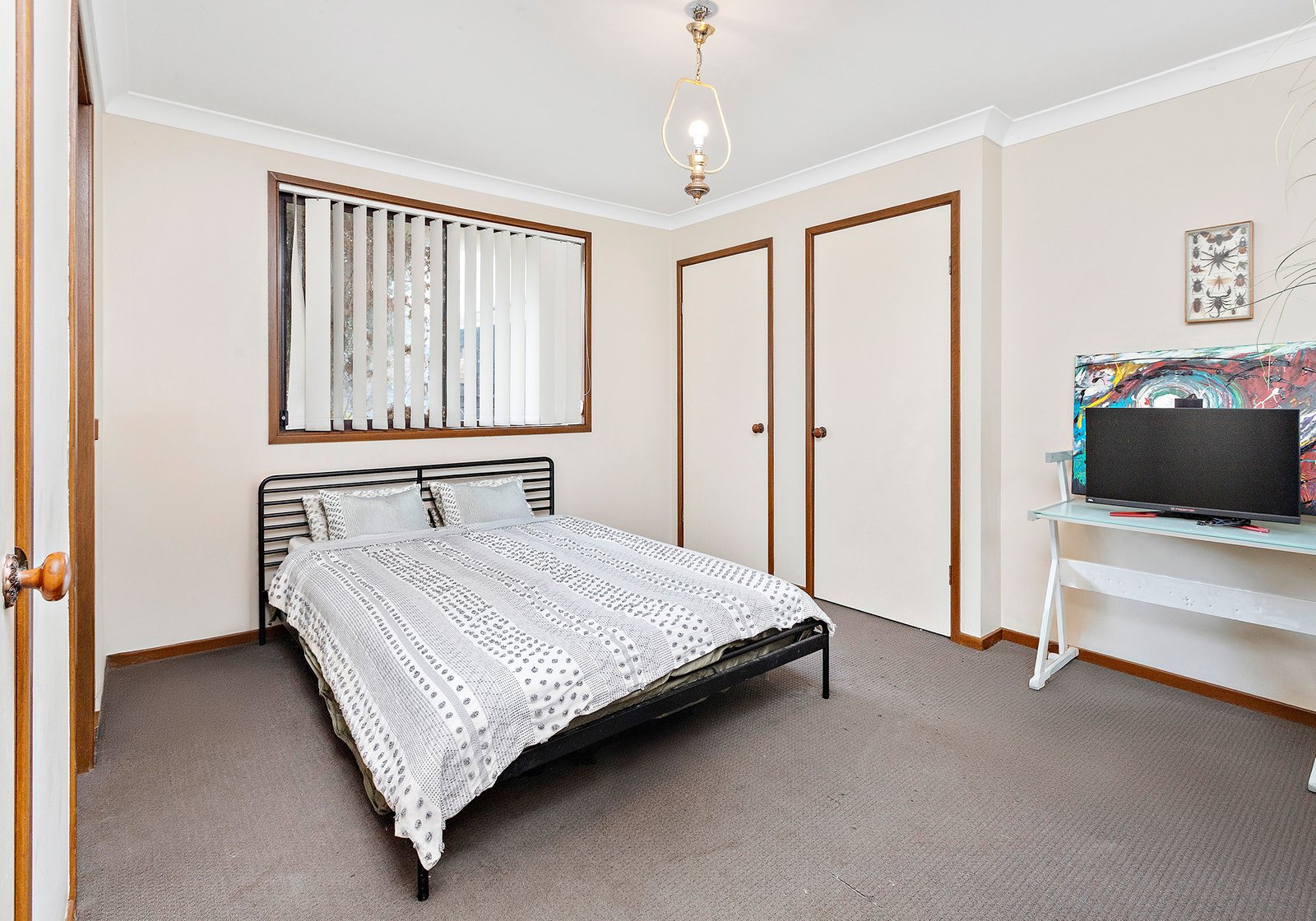 32 Woodridge Road HORSLEY 12