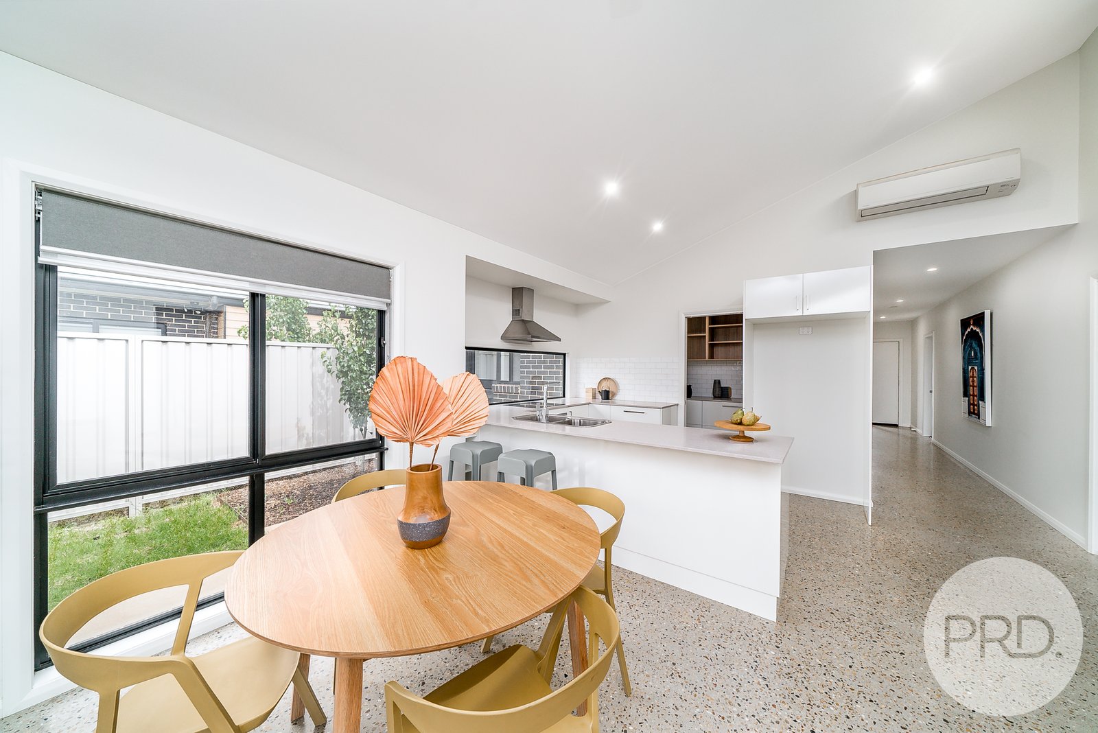 32 Yenda Avenue GOBBAGOMBALIN 5