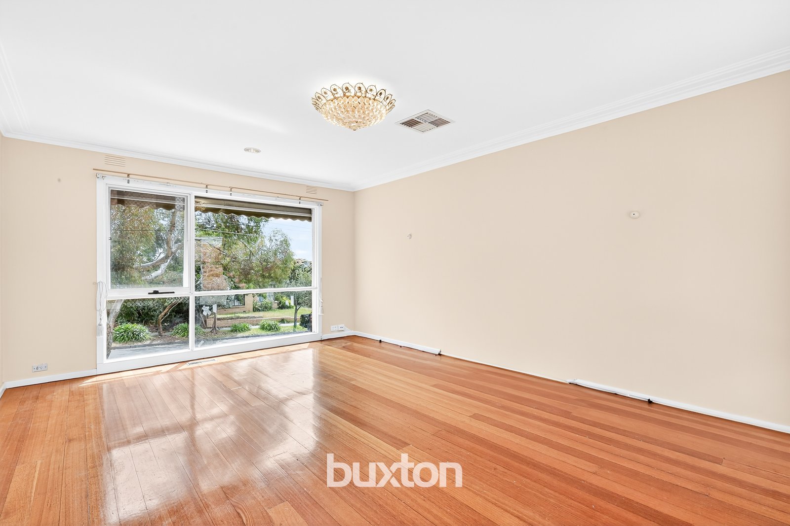 Gallery: 32 Yertchuk Avenue