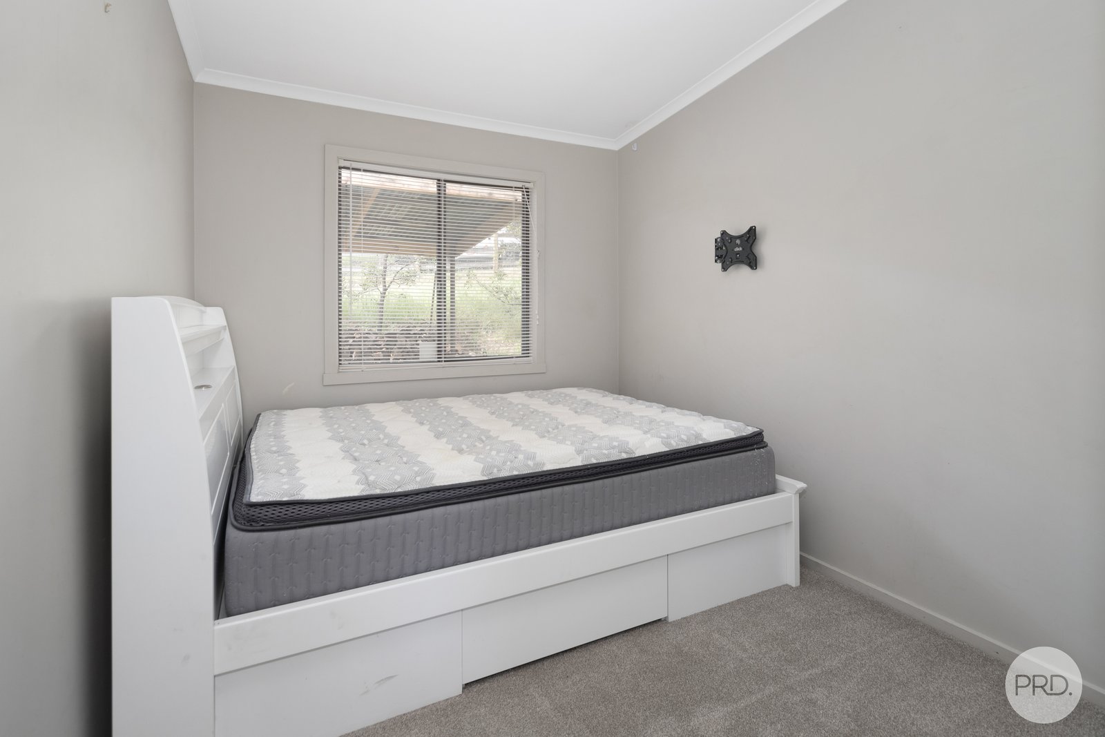 32 Young Street LINTON 5