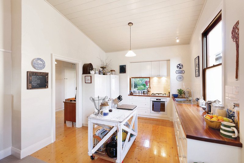 Gallery: 320 Ascot Street South