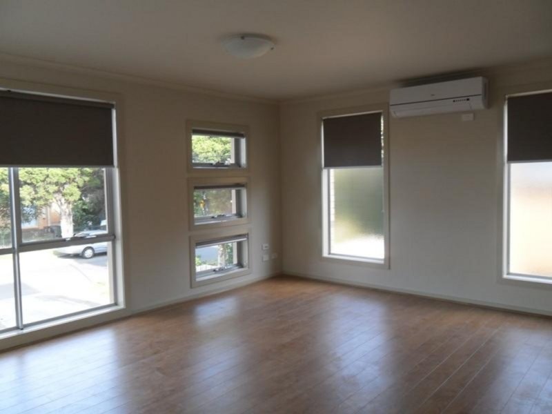 Gallery: 3/20 Bishop Street