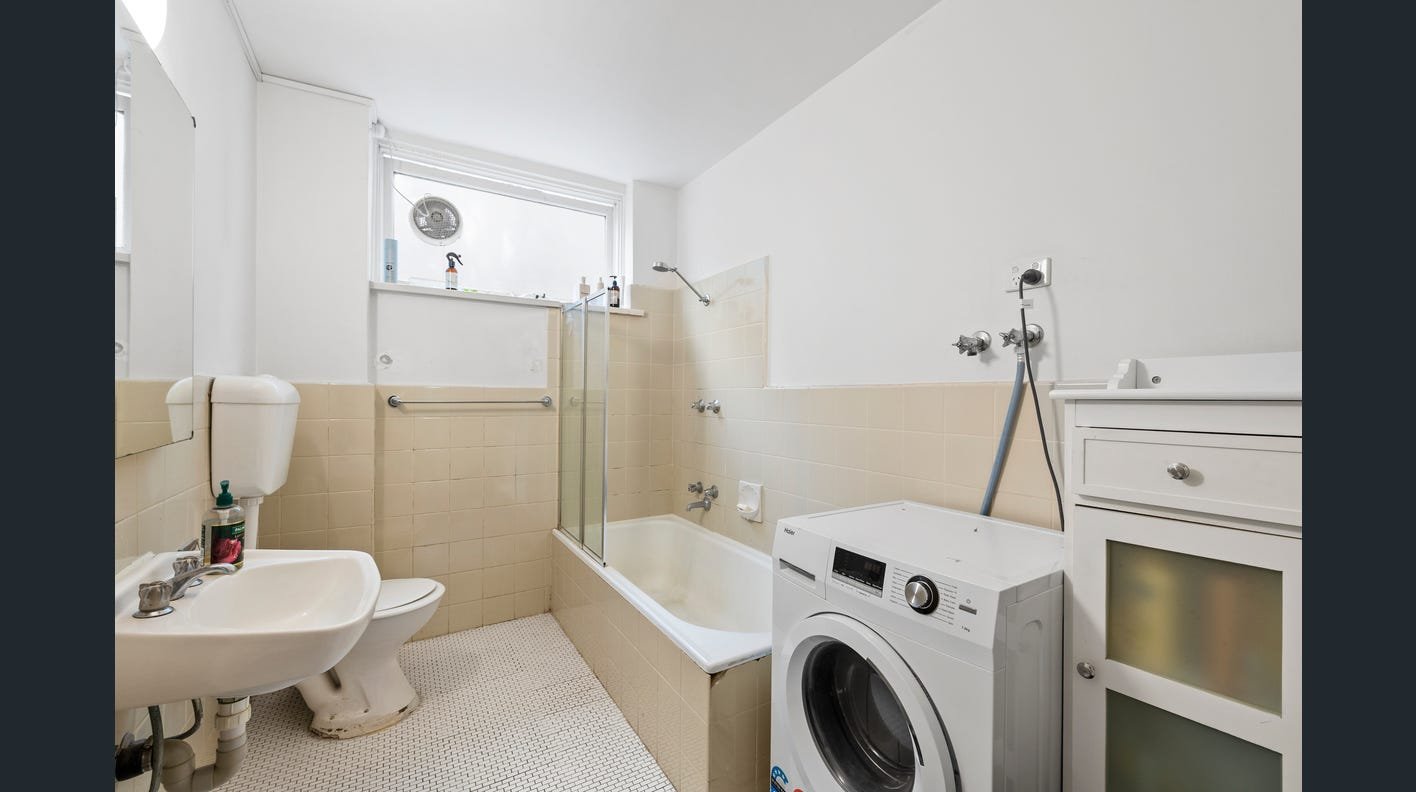 Real Estate and Property in 3/20 Pine Avenue, Elwood, VIC