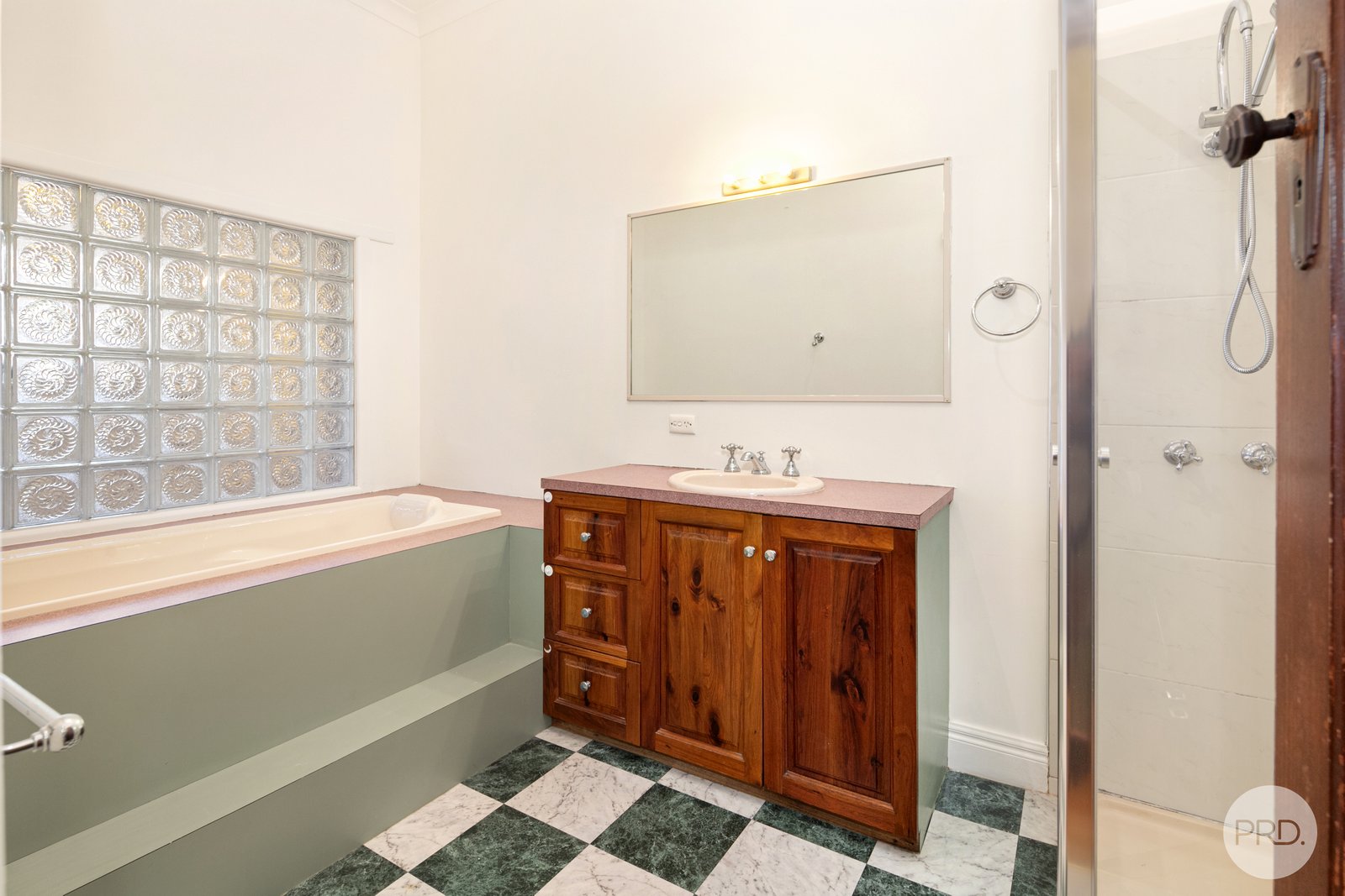 320 Skipton Street BALLARAT CENTRAL 9