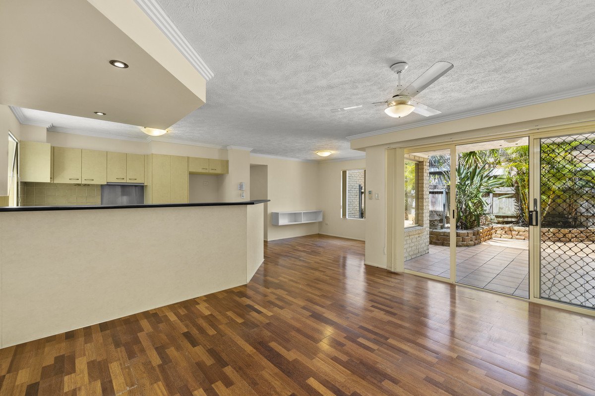 3/20 Stephens Street Burleigh Heads 2