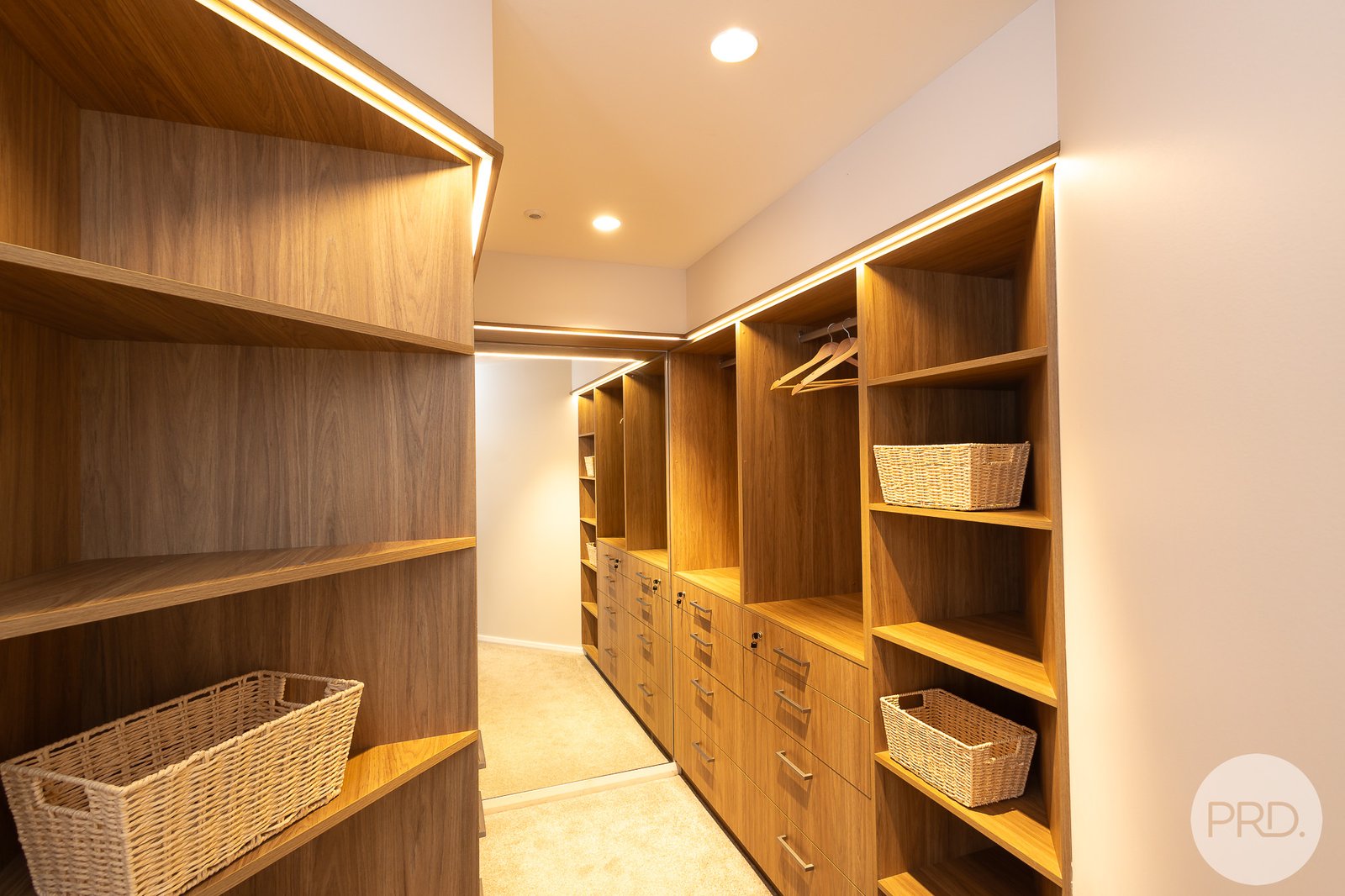 320 Wanda Avenue SALAMANDER BAY 23