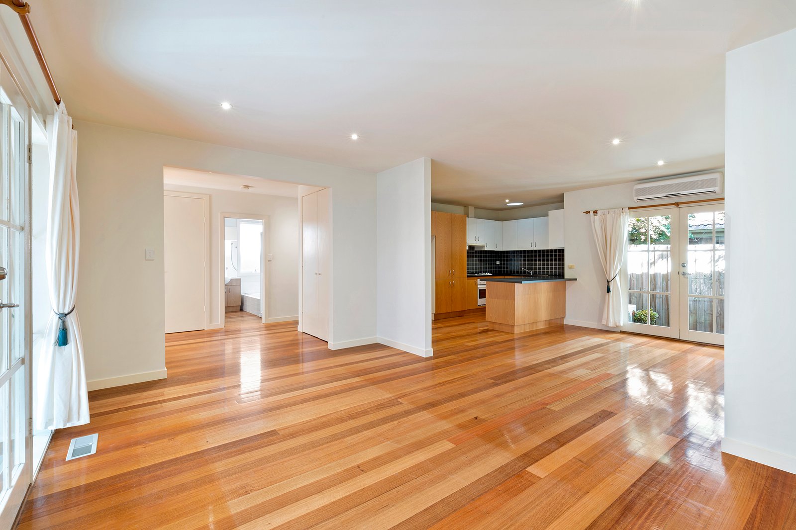 Gallery: 3/200 Tucker Road