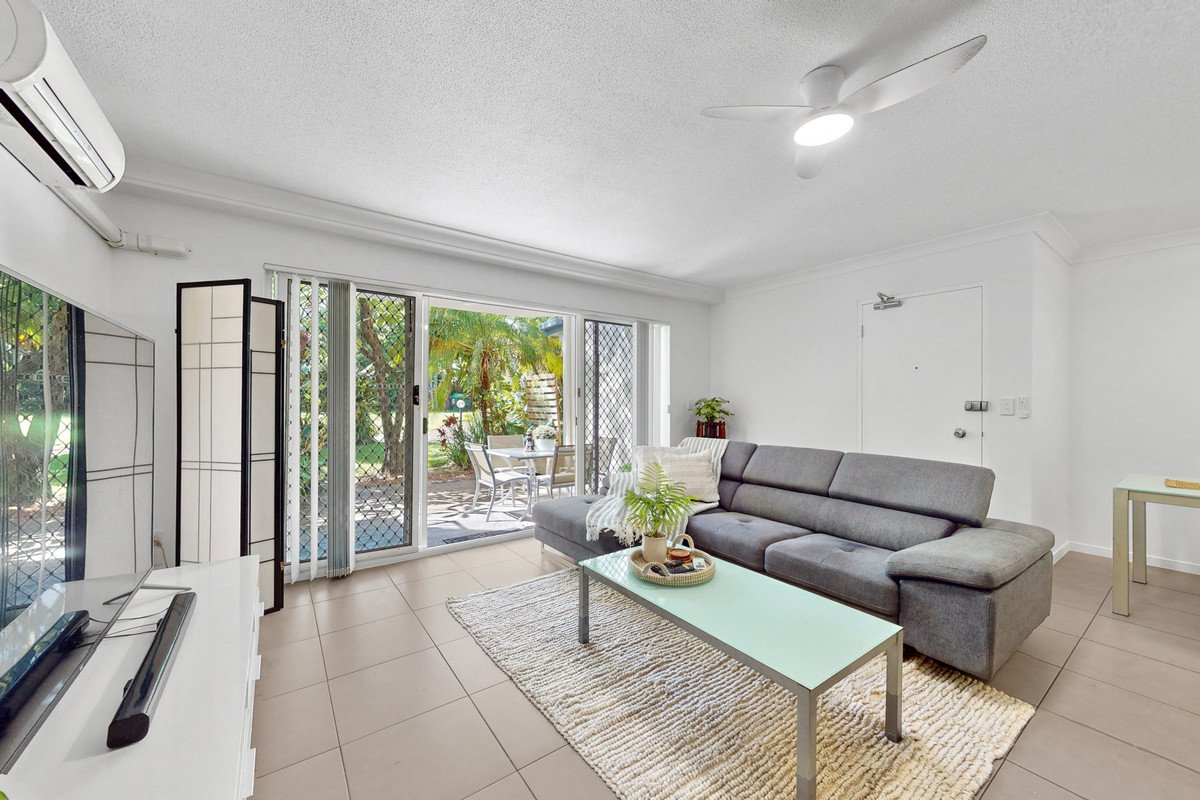 320/15 Burleigh Street Burleigh Heads 5