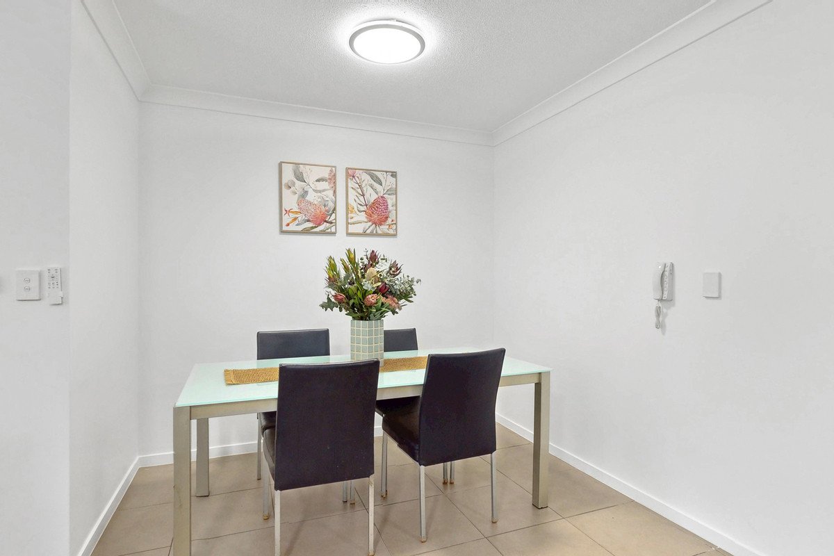 320/15 Burleigh Street Burleigh Heads 6