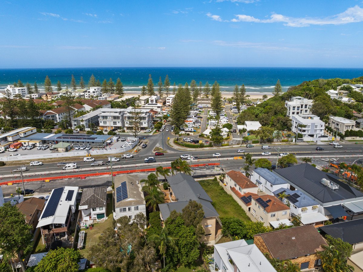 3/2032 Gold Coast Highway Miami 11