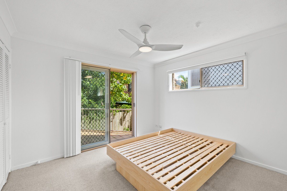 3/2032 Gold Coast Highway Miami 7