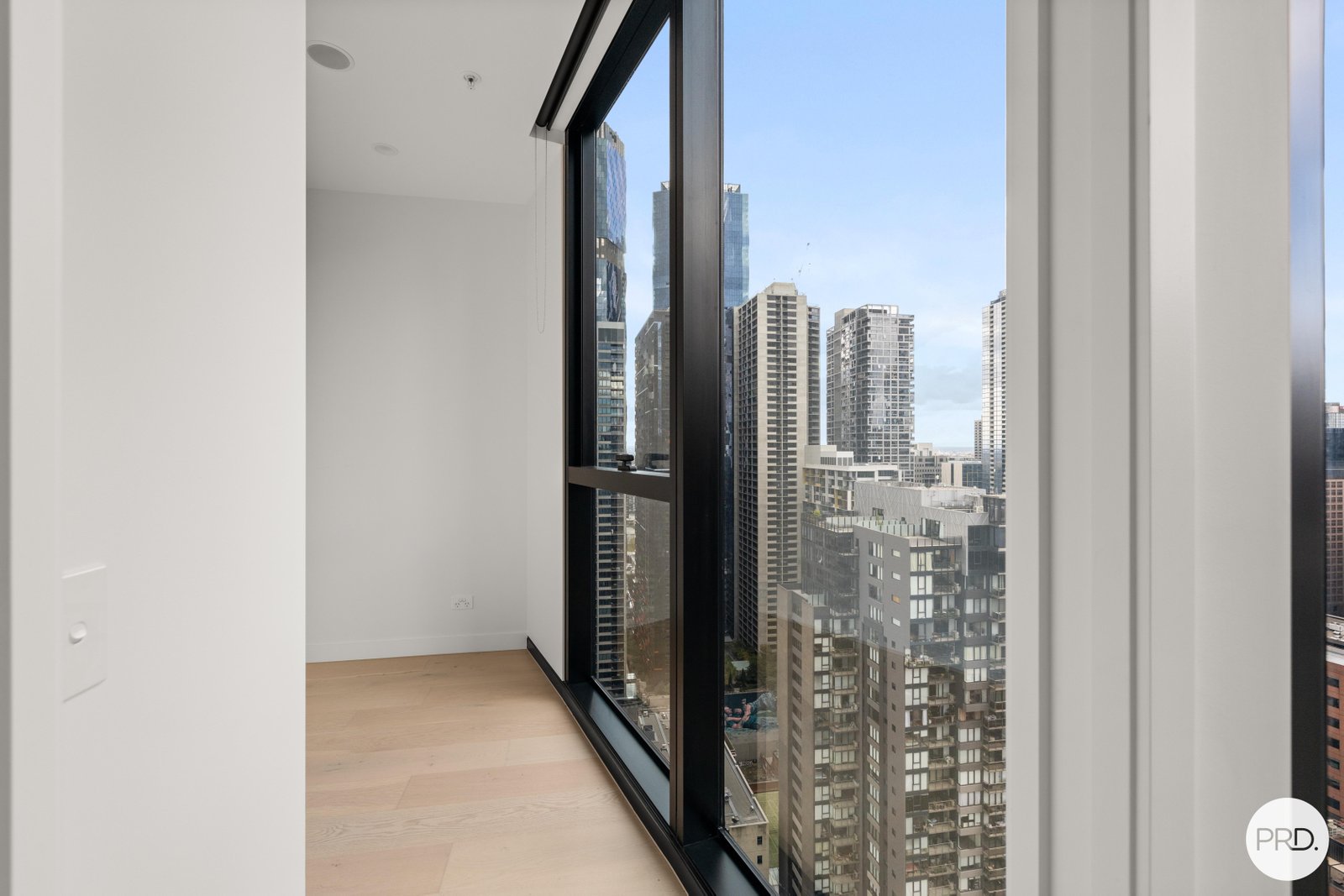 3205/138 Spencer Street MELBOURNE 4