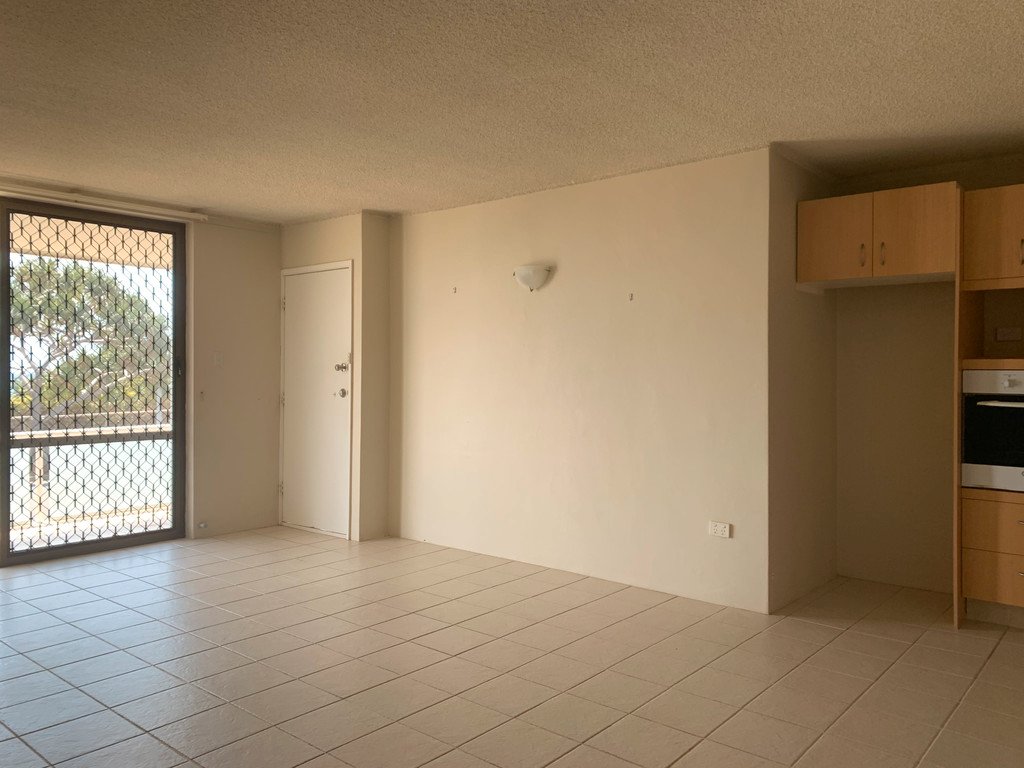 3/206 Pacific Parade BILINGA 5