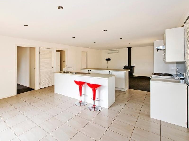 Real Estate and Property in 3/209 Waiora Road, Heidelberg Heights, VIC